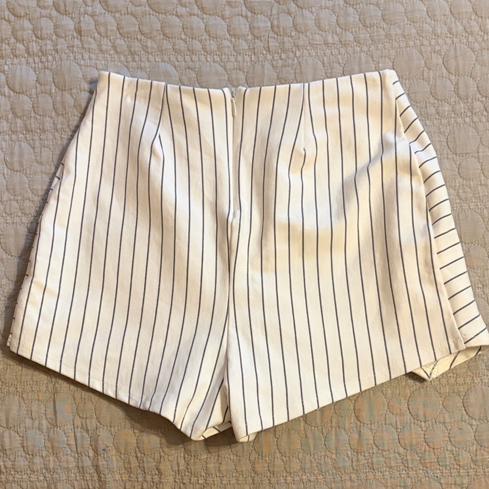 Lulus Striped Skort - Picture 3 of 4